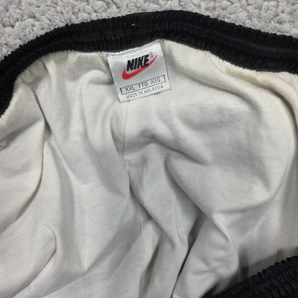 Nike Track Windbreaker Pants Mens XXL Baggy Hip Hop Utility Y2K Wide Vintage - Picture 4 of 14